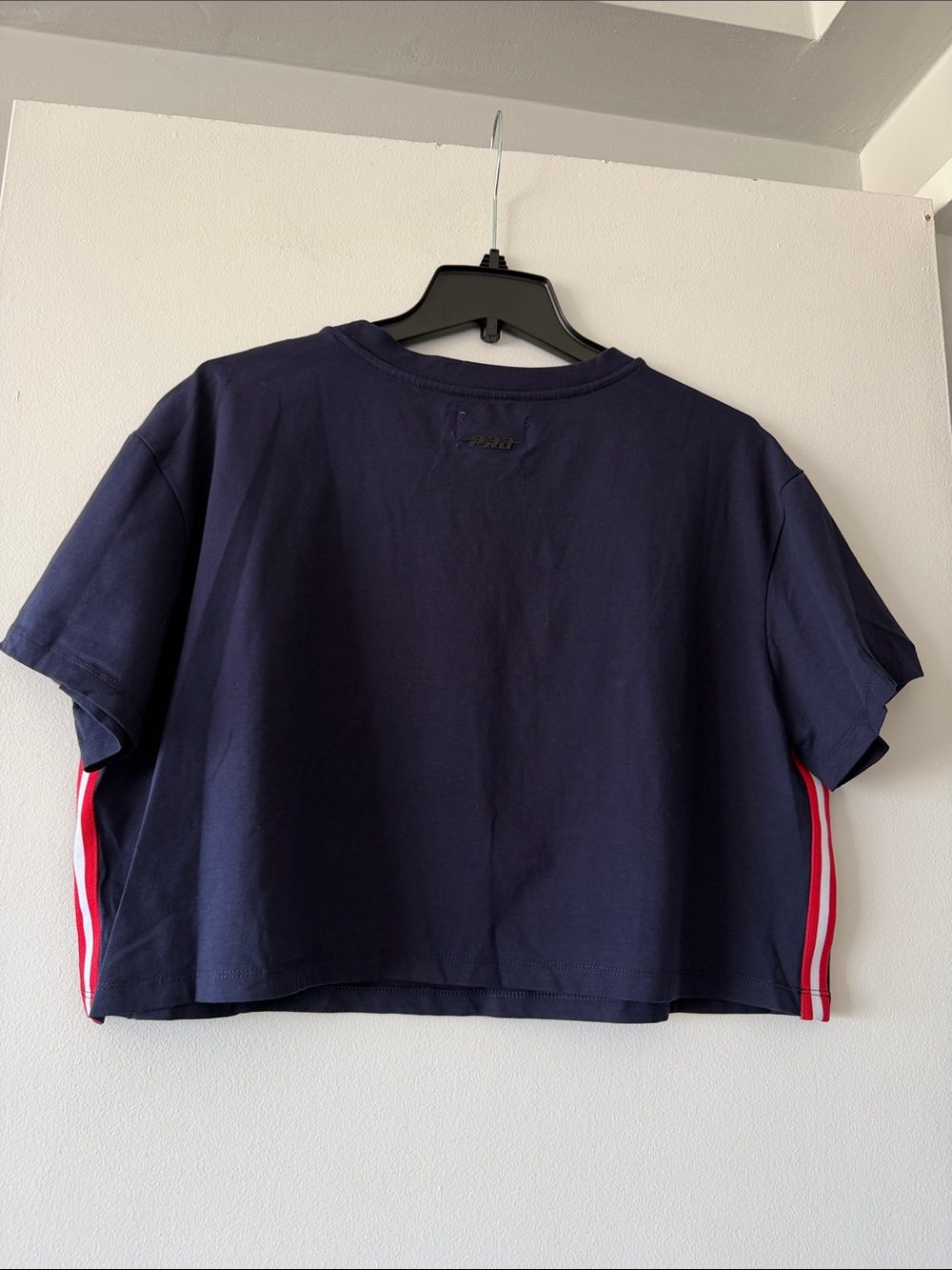 Pro Standard Boston Red Sox Cooperstown Collection Navy Cropped T-Shirt - L - Picture 7 of 8